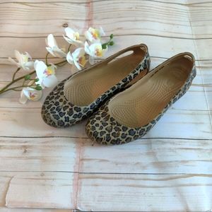 Crocs leopard print flats size 6 GUC